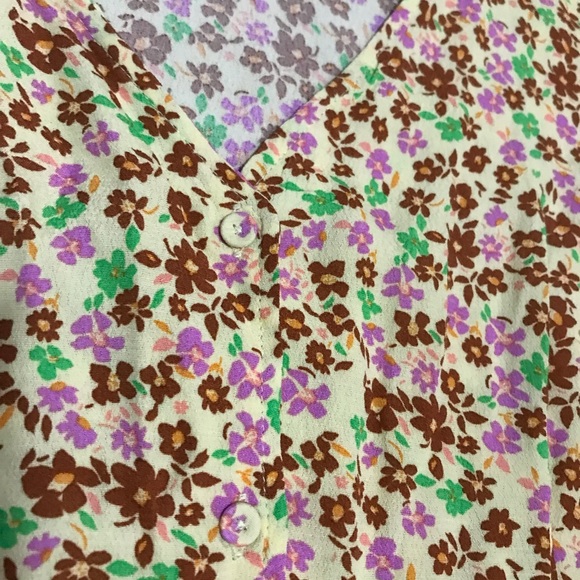 Mango woman’s floral top - Picture 7 of 16